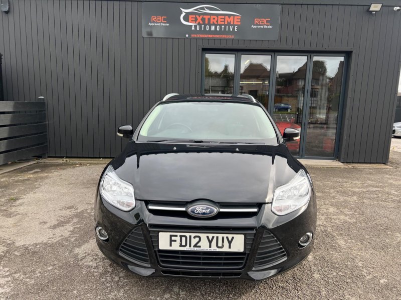 View FORD FOCUS 1.6 Zetec Euro 5 5dr