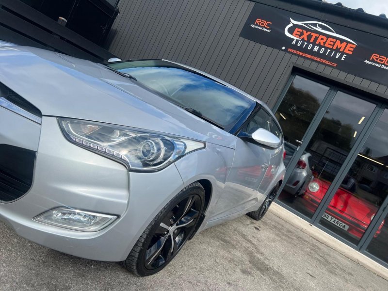 HYUNDAI VELOSTER