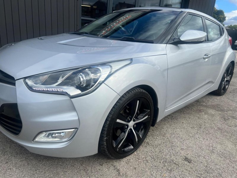 HYUNDAI VELOSTER