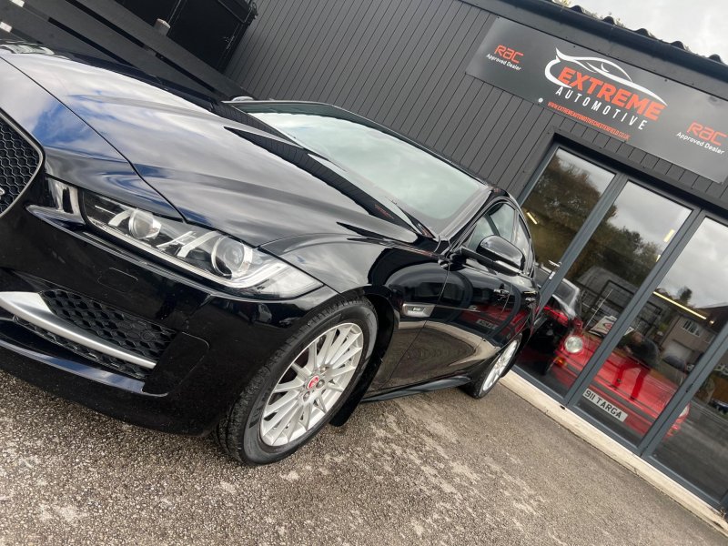 JAGUAR XE