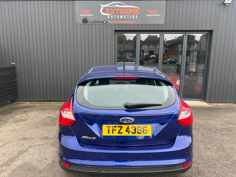FORD FOCUS