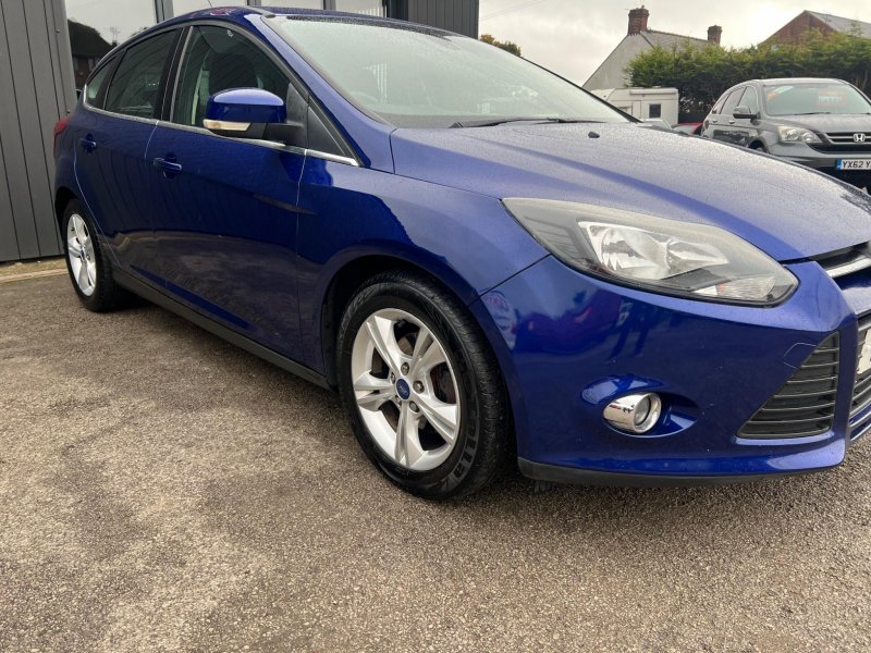 FORD FOCUS