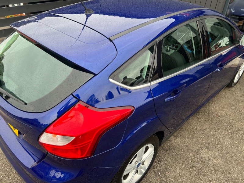 FORD FOCUS