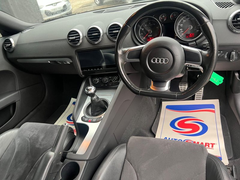 AUDI TT