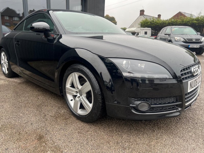 AUDI TT