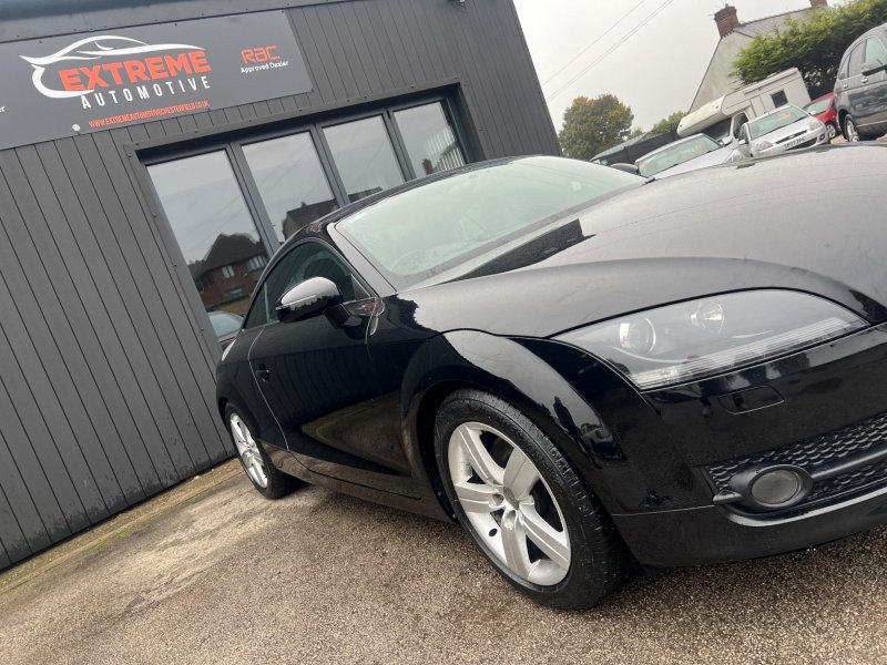 AUDI TT