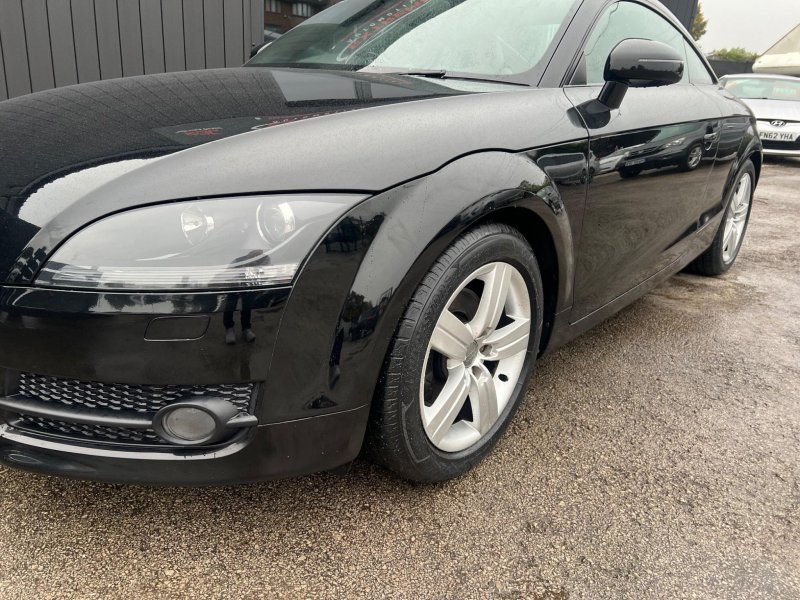 AUDI TT