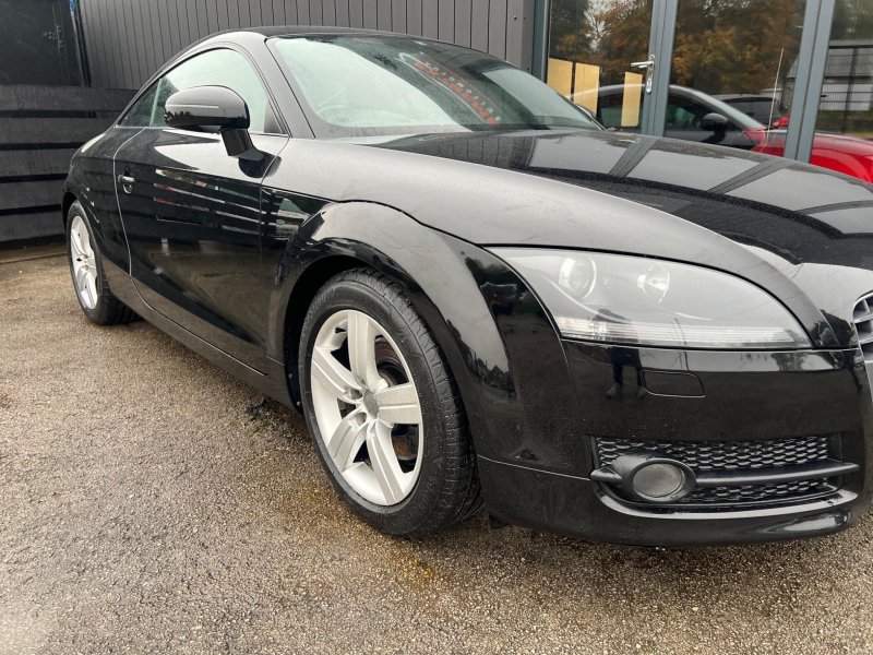 AUDI TT