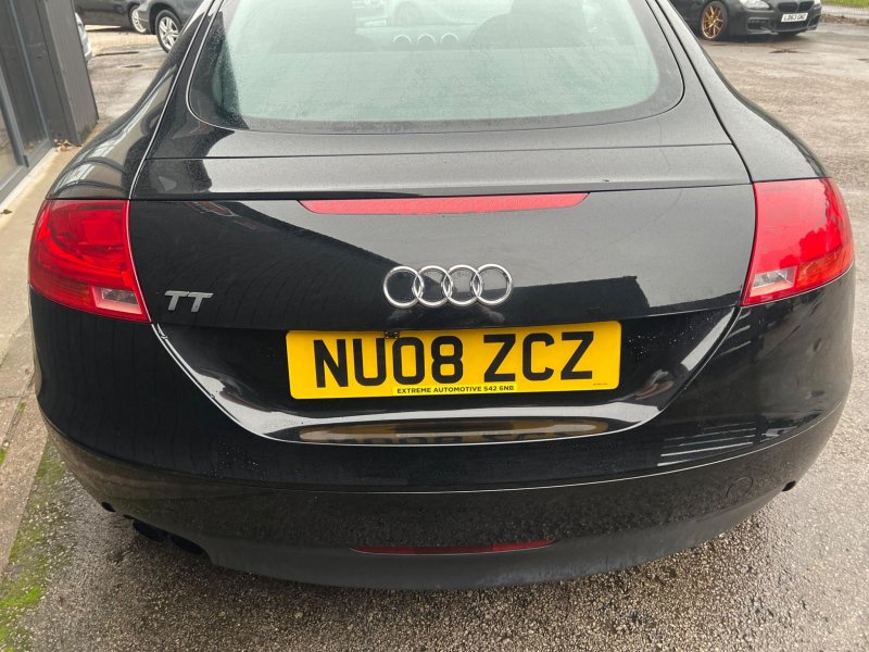 AUDI TT