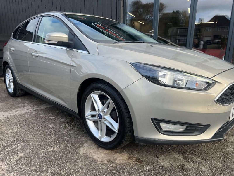 FORD FOCUS