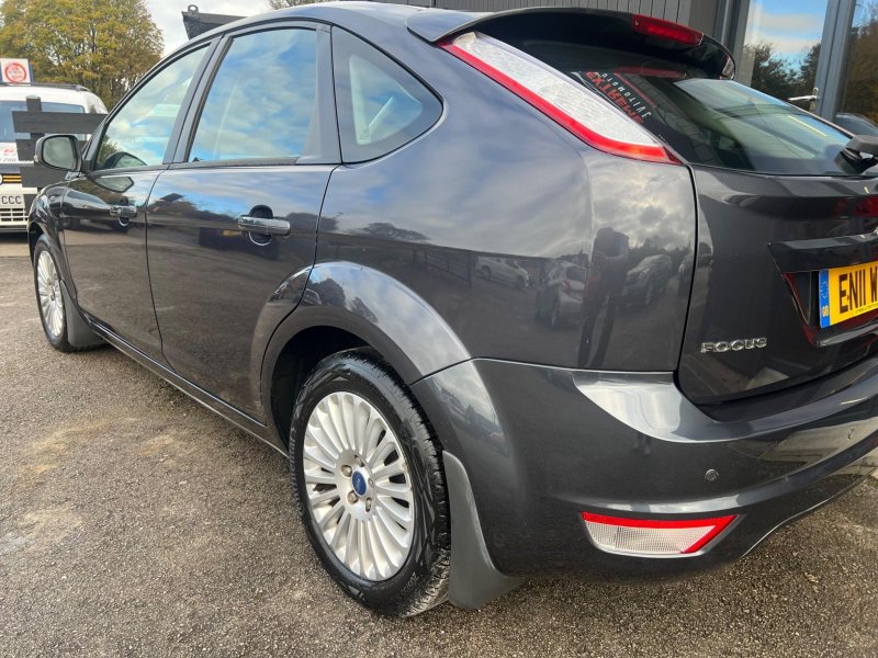 FORD FOCUS