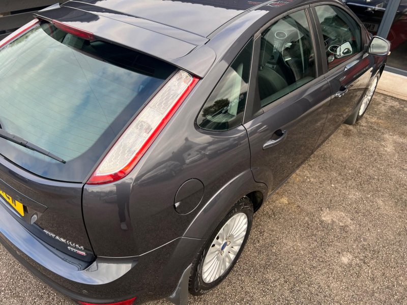 FORD FOCUS