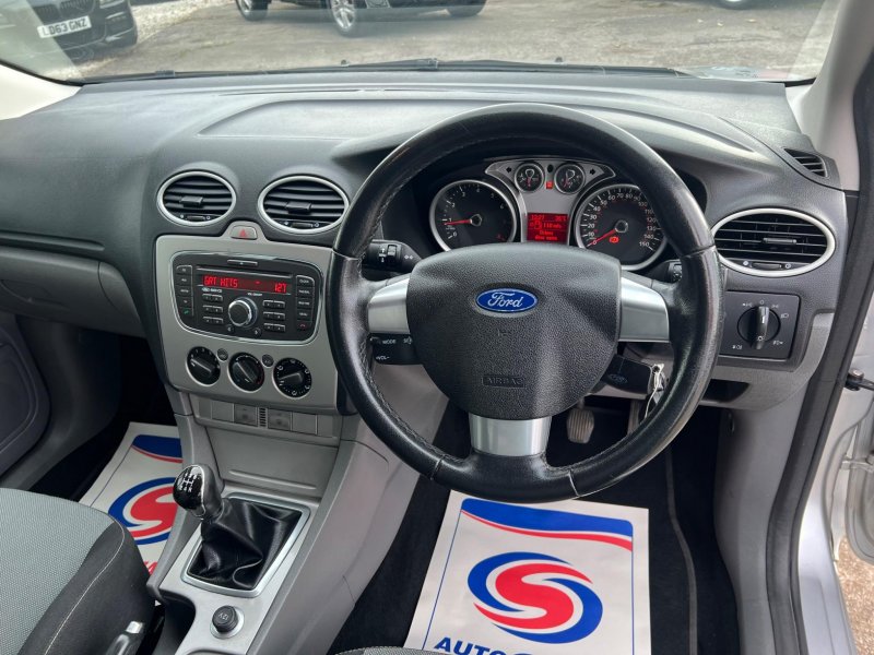 FORD FOCUS