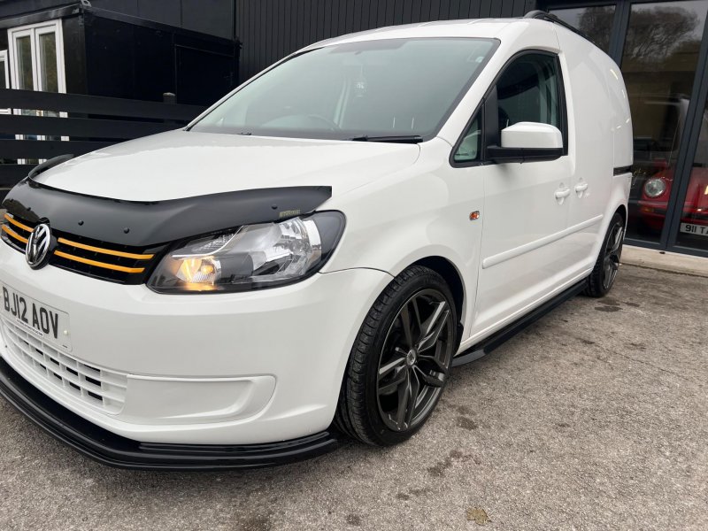 VOLKSWAGEN CADDY