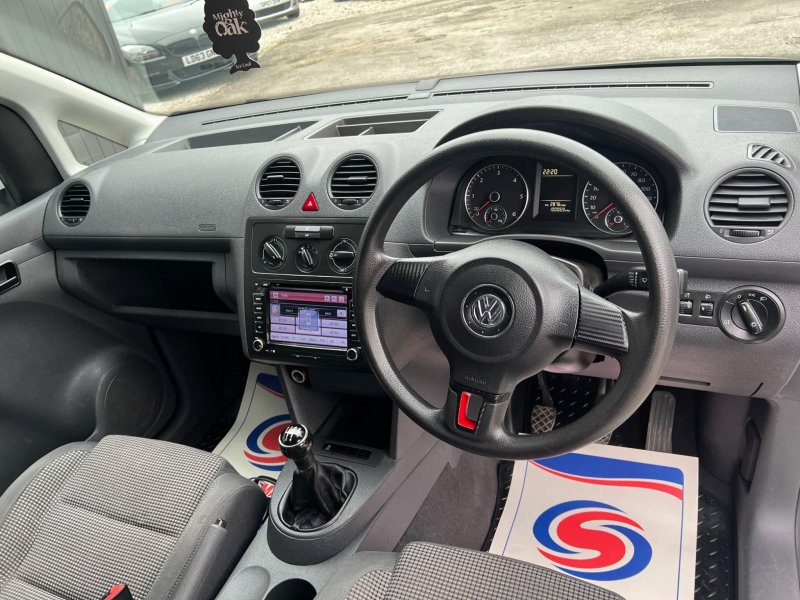 VOLKSWAGEN CADDY