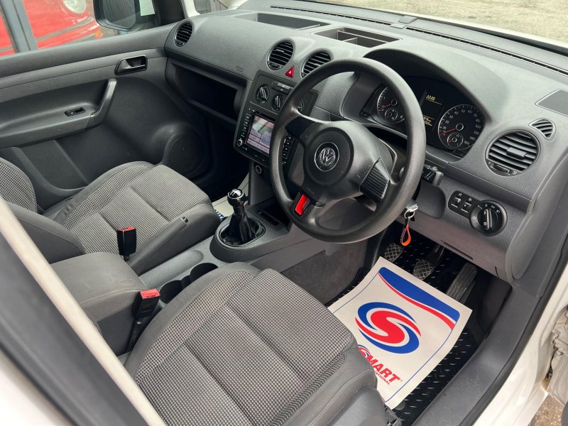 VOLKSWAGEN CADDY
