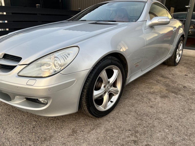 MERCEDES-BENZ SLK