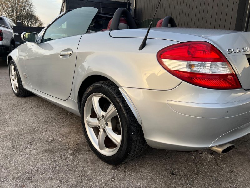 MERCEDES-BENZ SLK