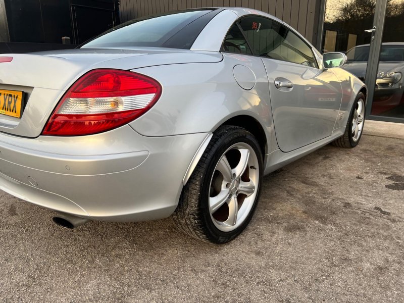 MERCEDES-BENZ SLK