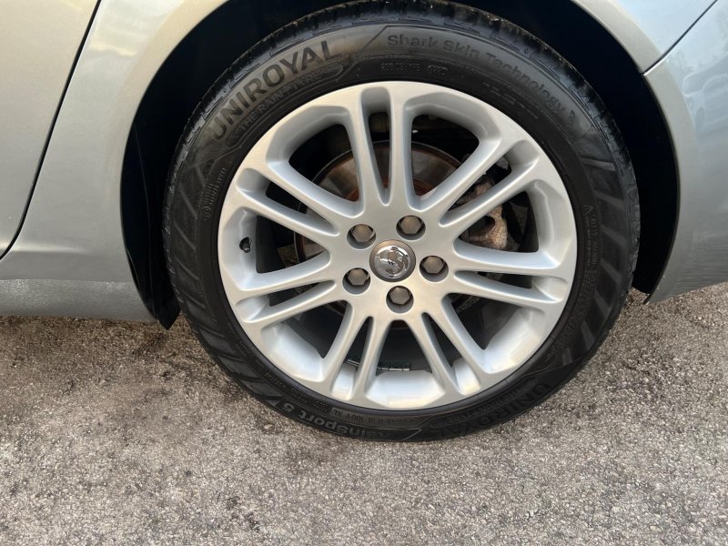 VAUXHALL INSIGNIA