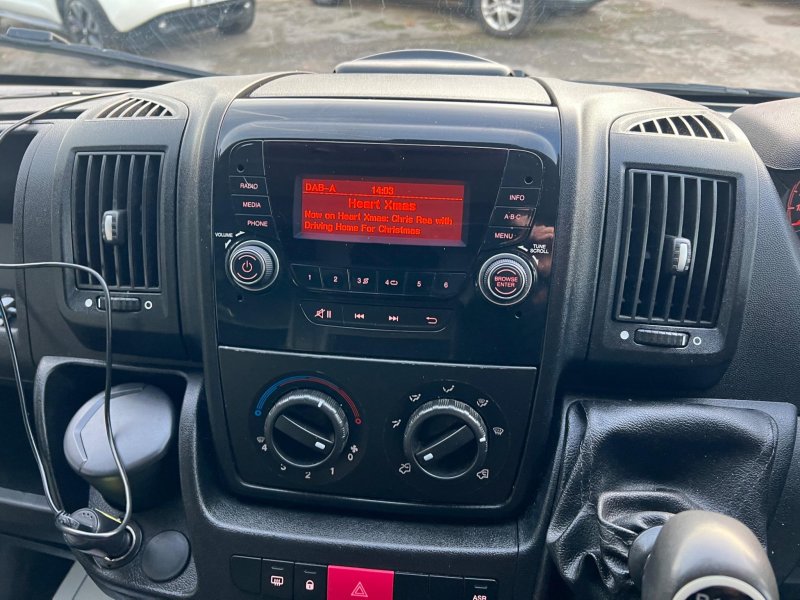 PEUGEOT BOXER