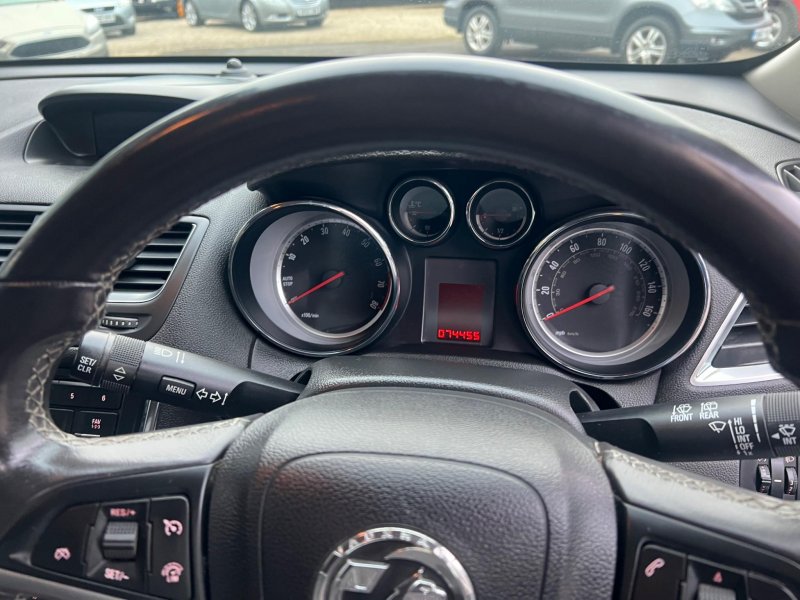 VAUXHALL MOKKA
