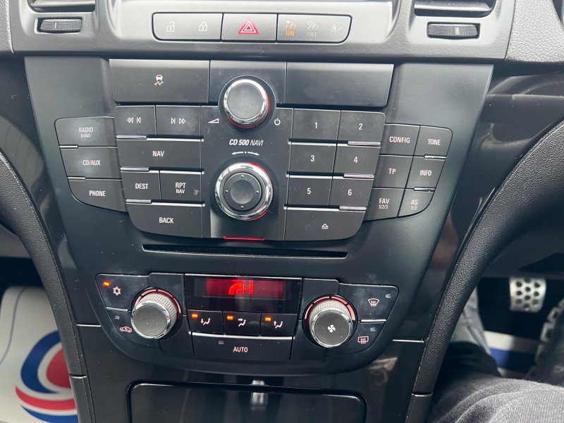 VAUXHALL INSIGNIA