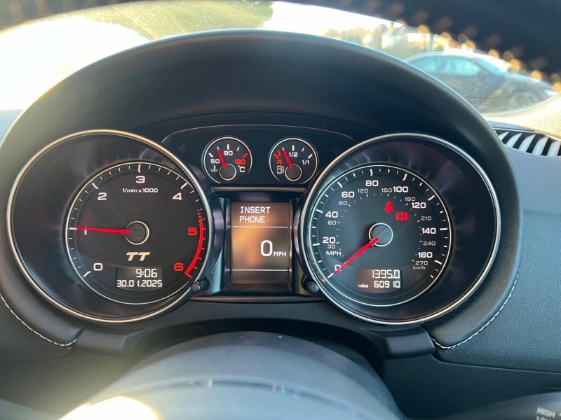 AUDI TT