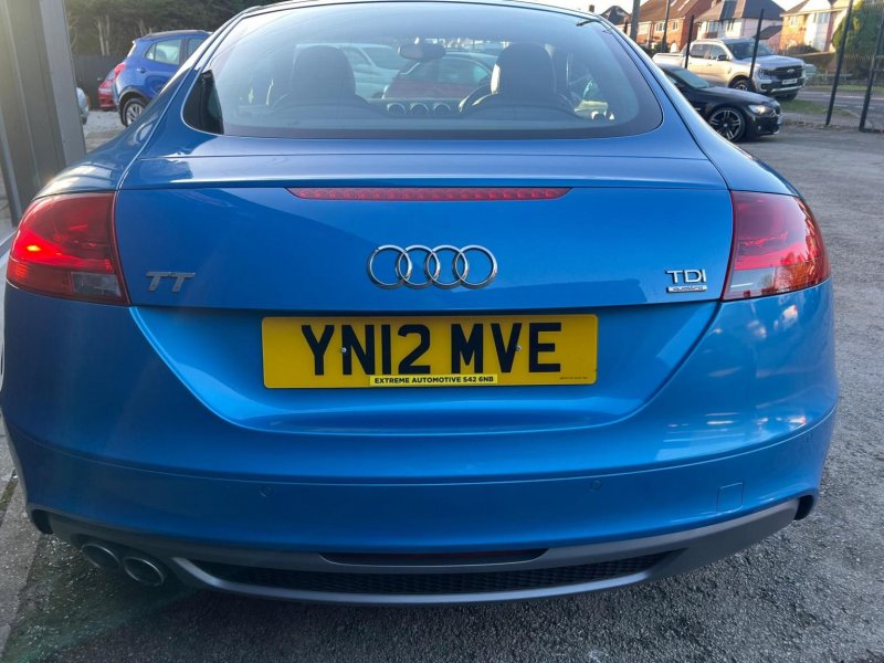 AUDI TT