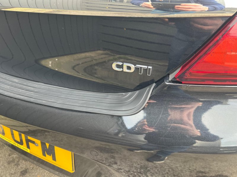 VAUXHALL INSIGNIA