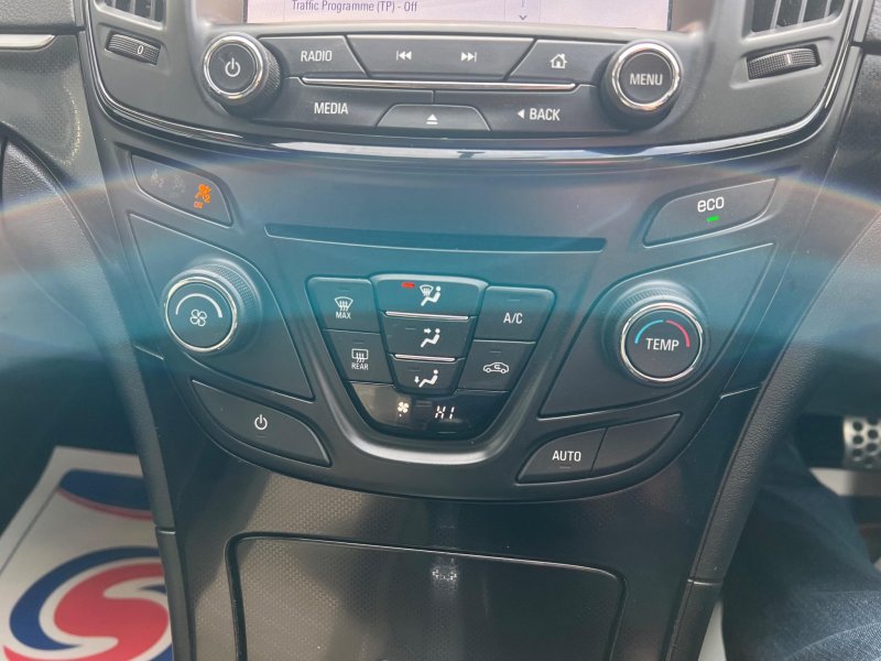 VAUXHALL INSIGNIA