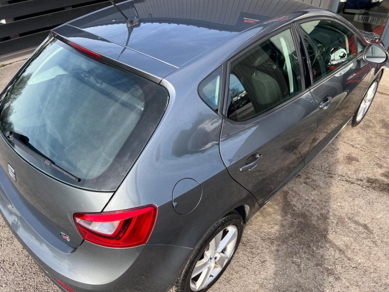 SEAT IBIZA