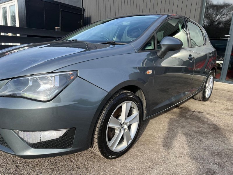 SEAT IBIZA