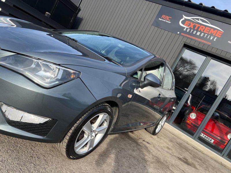 SEAT IBIZA