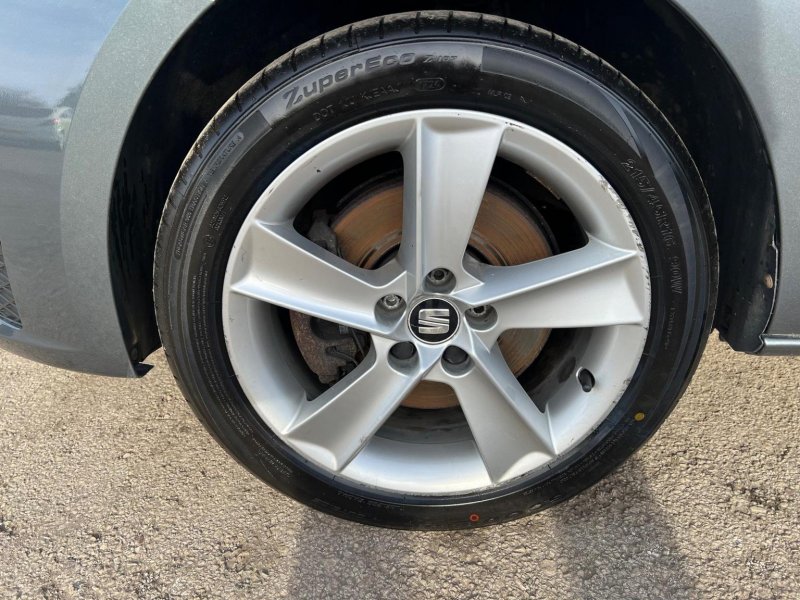 SEAT IBIZA