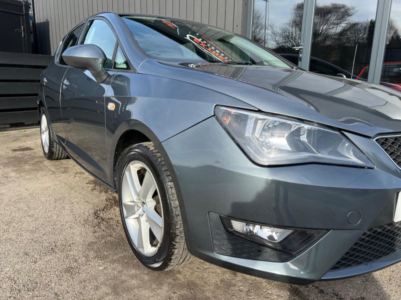 SEAT IBIZA