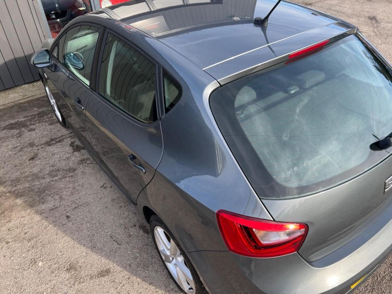 SEAT IBIZA