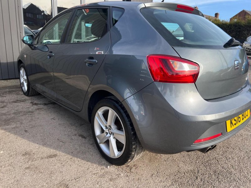 SEAT IBIZA