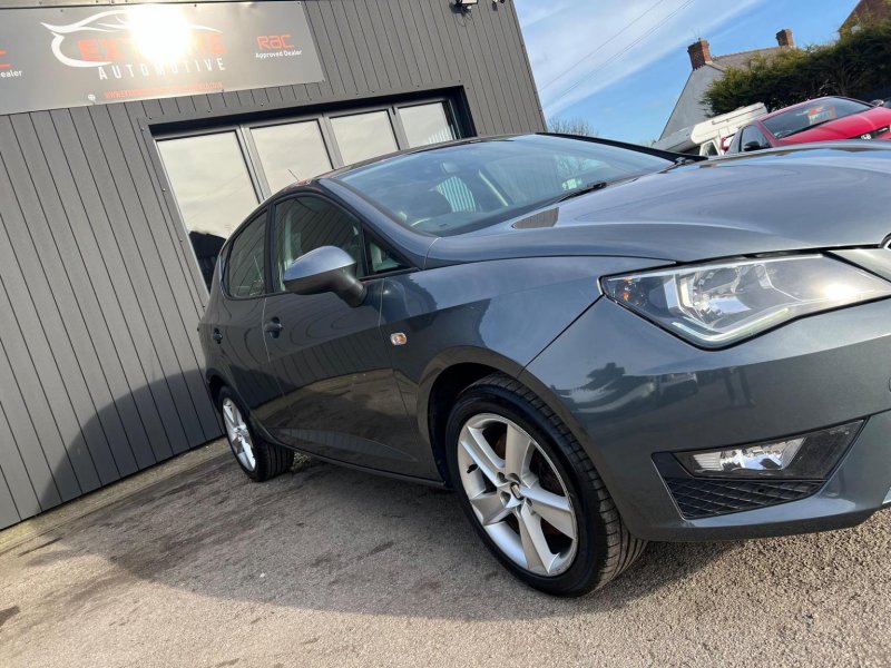 SEAT IBIZA