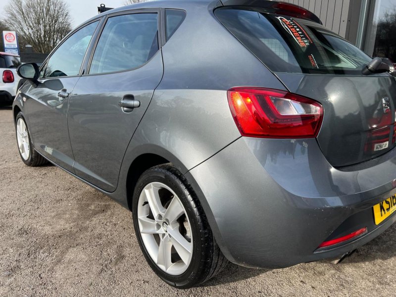 SEAT IBIZA