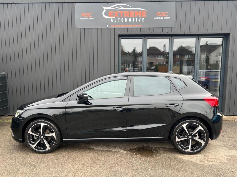 SEAT IBIZA
