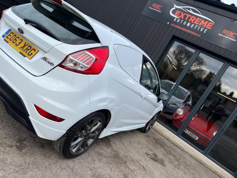 FORD FIESTA VAN