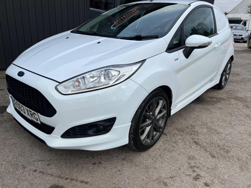 FORD FIESTA VAN