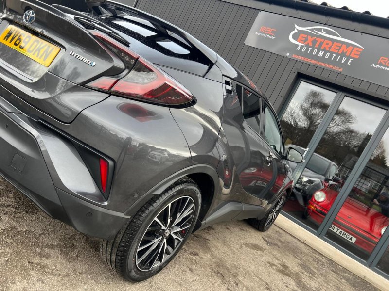 TOYOTA C-HR