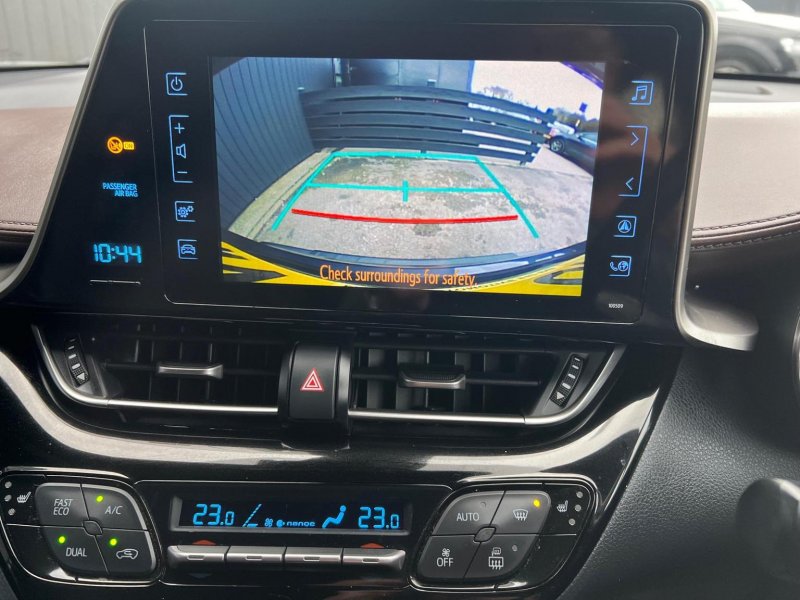 TOYOTA C-HR