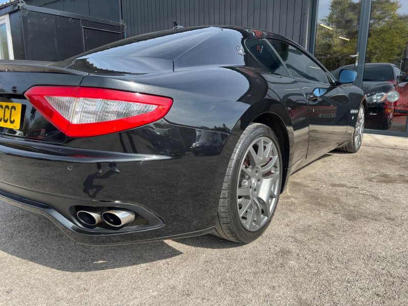 MASERATI GRANTURISMO