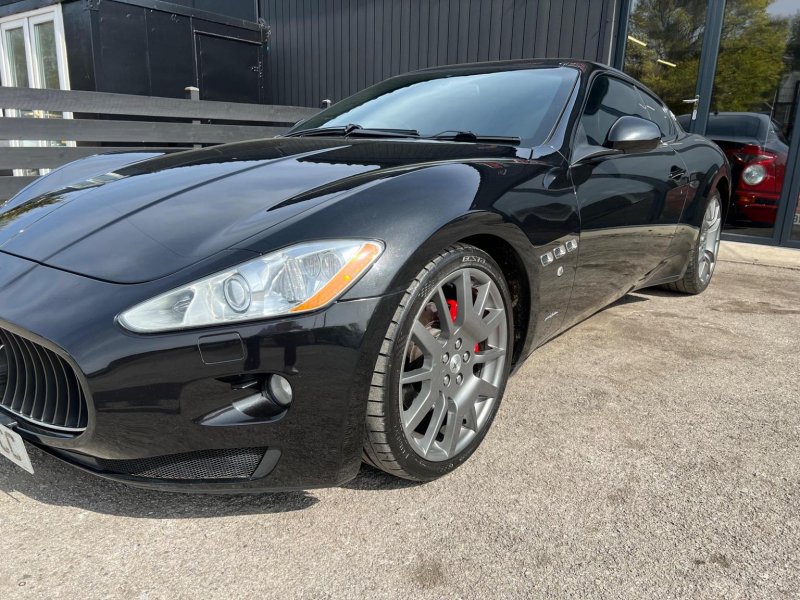 MASERATI GRANTURISMO