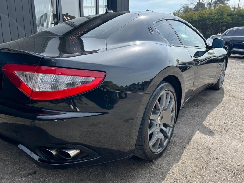 MASERATI GRANTURISMO