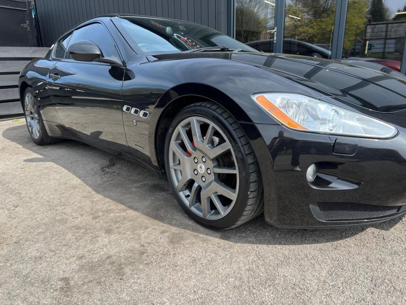 MASERATI GRANTURISMO