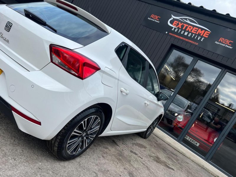 SEAT IBIZA